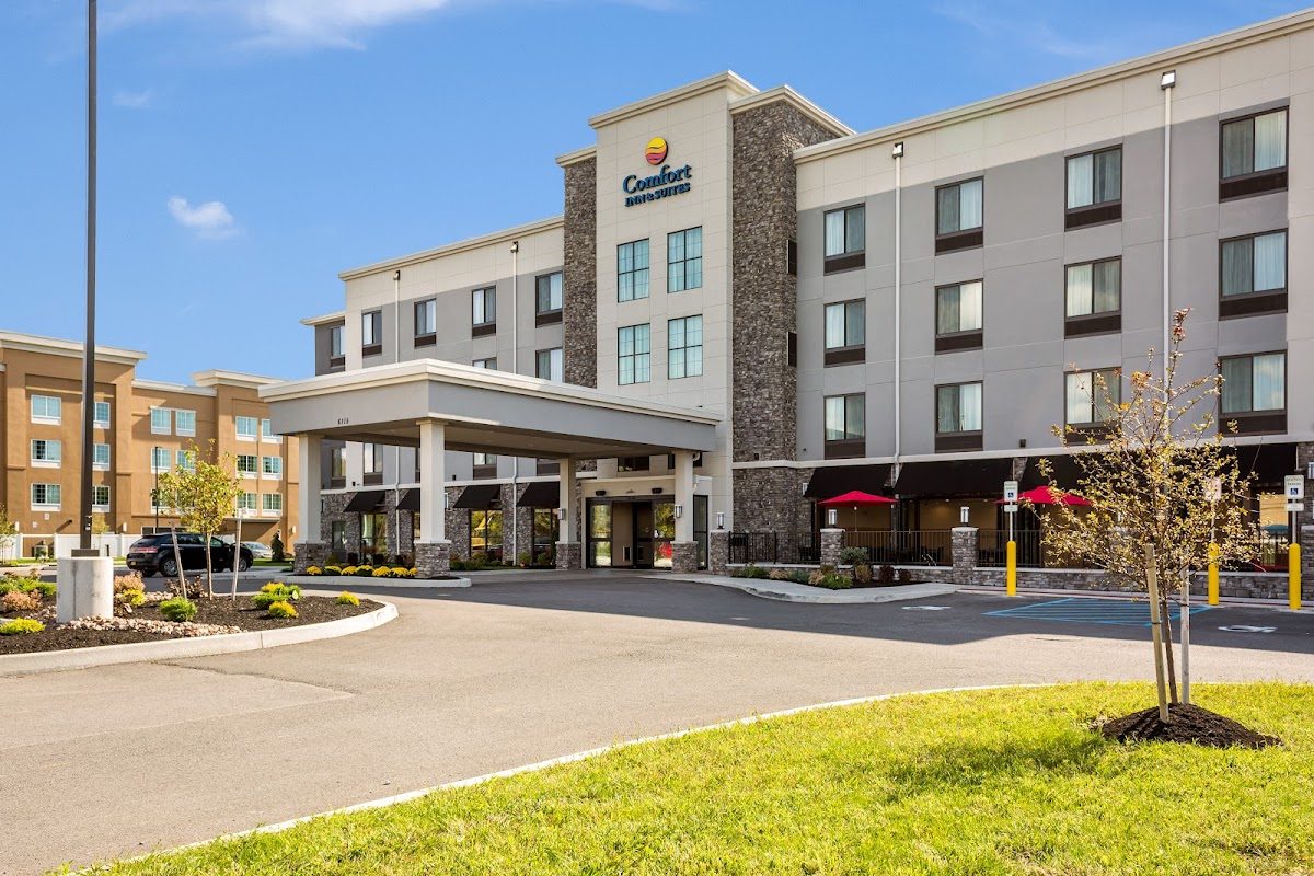Comfort Inn & Suites Niagara Falls Blvd