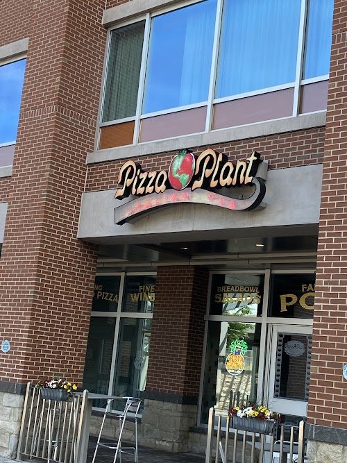 Pizza Plant Italian Pub - Canalside